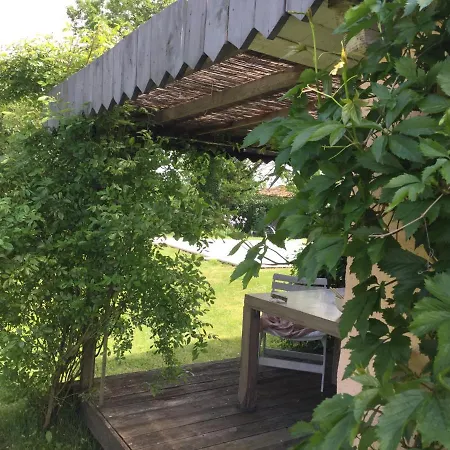 Clos De Bartinquie Bed and breakfast