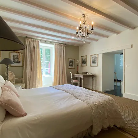 Clos De Bartinquie 3*